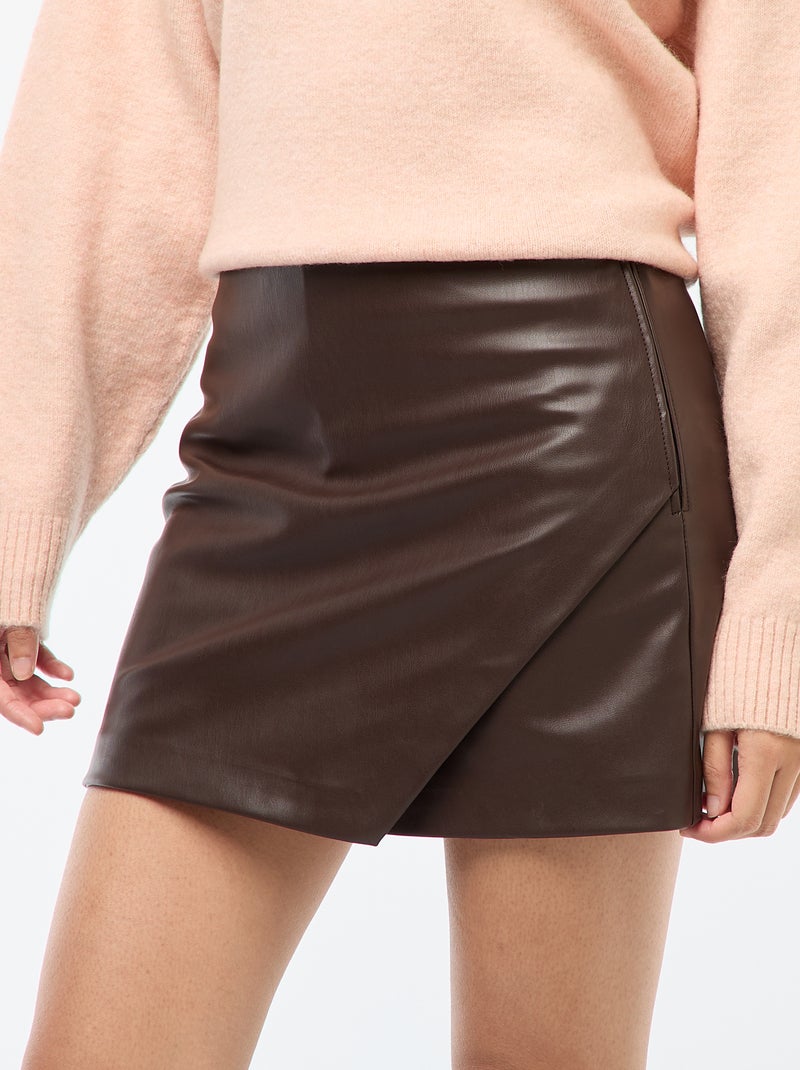 Jupe short en simili uni Marron - Kiabi
