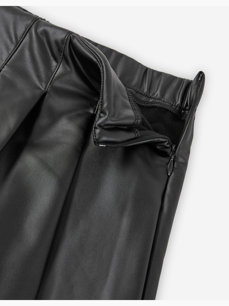 Jupe-short plissée en cuir synthétique Noir - Kiabi