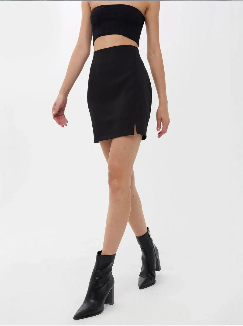Jupe taille haute fendue sur le côté Noir - Kiabi