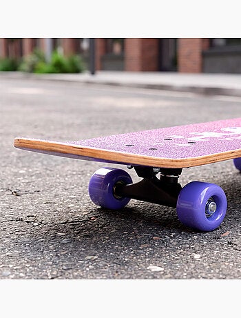 Kpop demon hunters skateboard en bois poids max. 50 kg + 5 ans