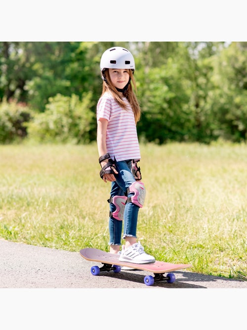 Kpop demon hunters skateboard en bois poids max. 50 kg + 5 ans - Kiabi Kpop demon hunters skateboard en bois poids max. 50 kg + 5 ans - Kiabi
