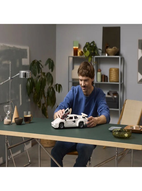 Lamborghini Countach 5000 Quattrovalvole - Kiabi Lamborghini Countach 5000 Quattrovalvole - Kiabi