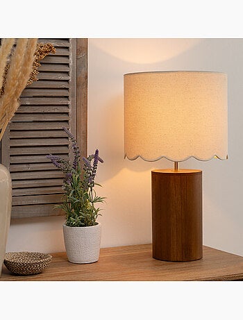 Lampe à poser en bois de pin abat-jour festonné VANIA