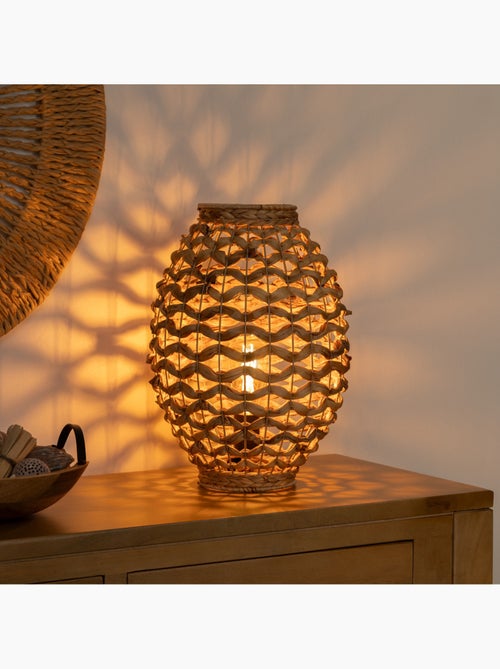 Lampe à poser en jacinthe d'eau tressée SAND - Kiabi Lampe à poser en jacinthe d'eau tressée SAND - Kiabi