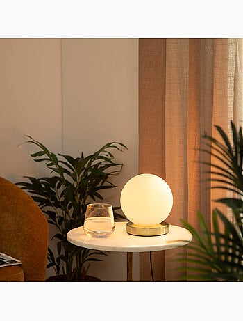 Lampe boule verre sablé laiton DRIS