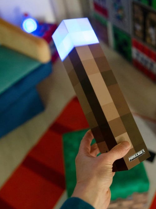 Lampe torche LED rechargeable par usb - 4 couleurs + support mural 'Roba' - Minecraft - Kiabi