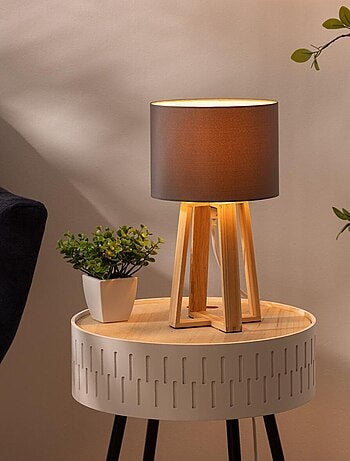 Lampe trépied esprit scandinave