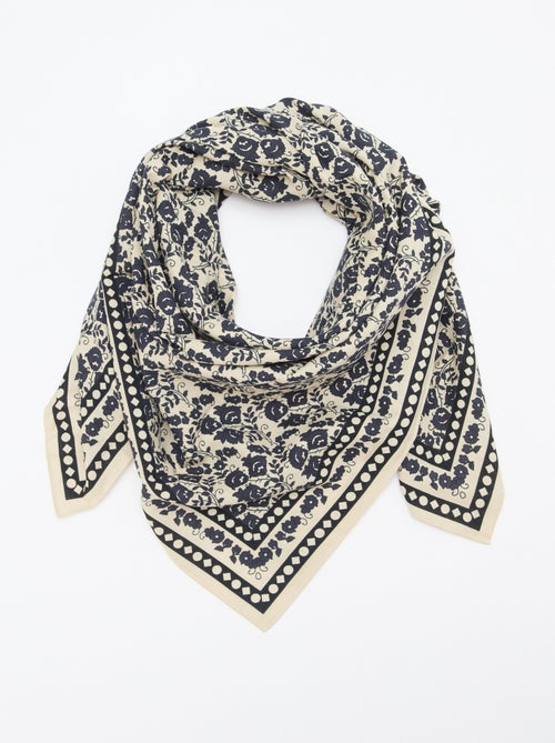 Large foulard carré - 100 x 100 cm - Kiabi Large foulard carré - 100 x 100 cm - Kiabi