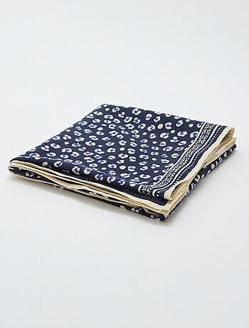 Large foulard imprimé