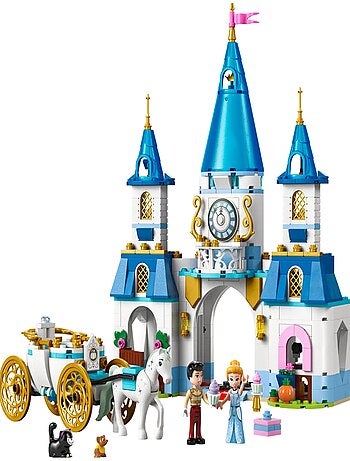Le château de Cendrillon et la calèche