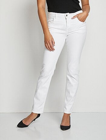 Le pantalon 5 poches brodé