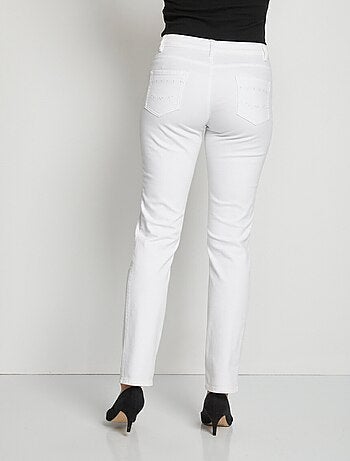 Le pantalon 5 poches brodé