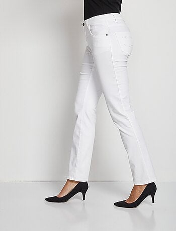 Le pantalon 5 poches brodé