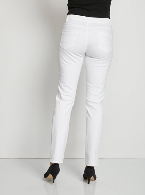 Le pantalon 5 poches brodé - Kiabi