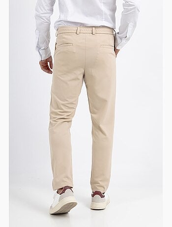 Le pantalon habillé à cordon moderne