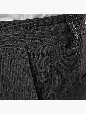 Le pantalon habillé à cordon moderne