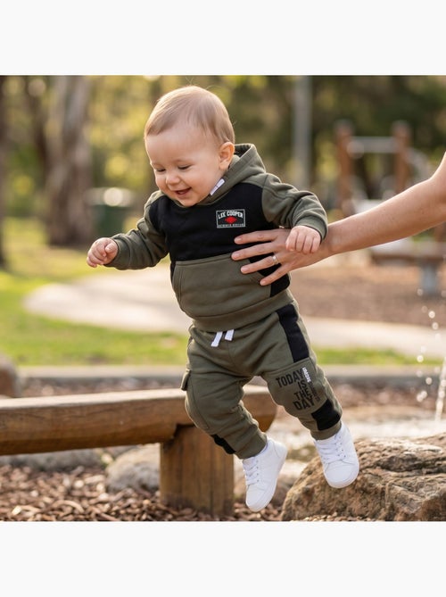 Lee Cooper - Ensemble de jogging, sweat à capuche et pantalon garçon - Kiabi Lee Cooper - Ensemble de jogging, sweat à capuche et pantalon garçon - Kiabi