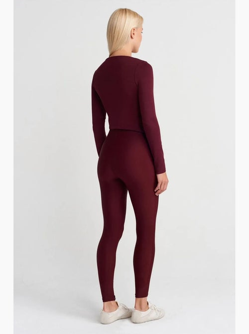 Legging à taille haute, jambe skinny et fermeture zippée dilvin - Kiabi Legging à taille haute, jambe skinny et fermeture zippée dilvin - Kiabi