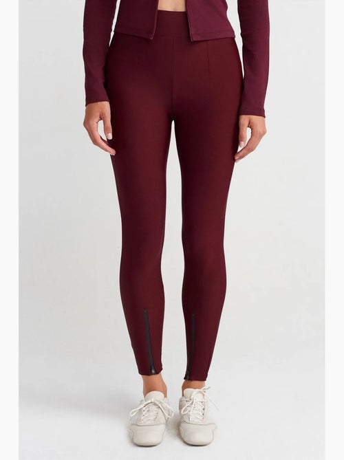 Legging à taille haute, jambe skinny et fermeture zippée dilvin - Kiabi Legging à taille haute, jambe skinny et fermeture zippée dilvin - Kiabi