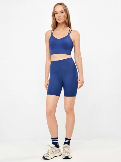 Legging biker réalisé en tissu sculptant qui définit et stylise - Kiabi Legging biker réalisé en tissu sculptant qui définit et stylise - Kiabi