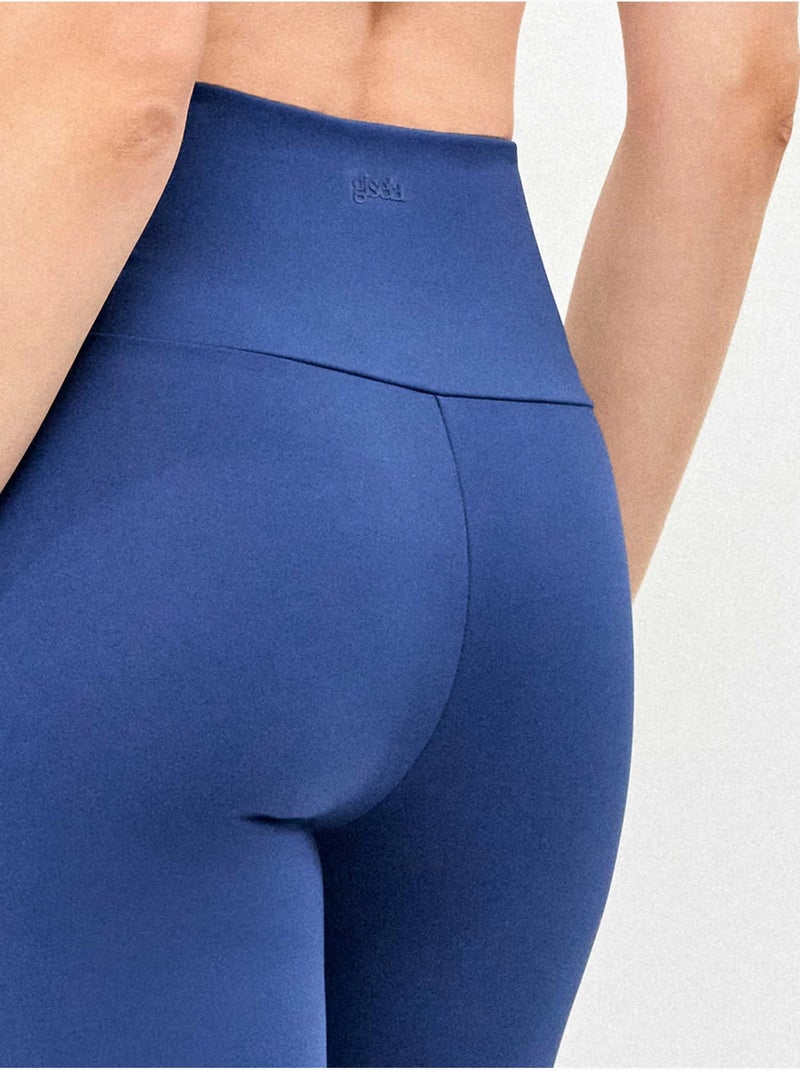 Legging 'capri' fabriqué dans un tissu sculptant qui définit et stylise Bleu marine - Kiabi