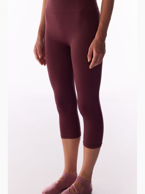 Legging capri sans coutures penti - Kiabi Legging capri sans coutures penti - Kiabi