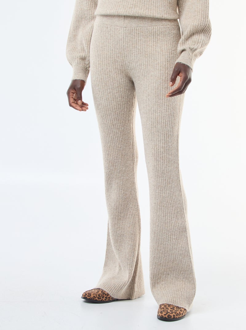 Legging côtelée en matière douce Beige - Kiabi