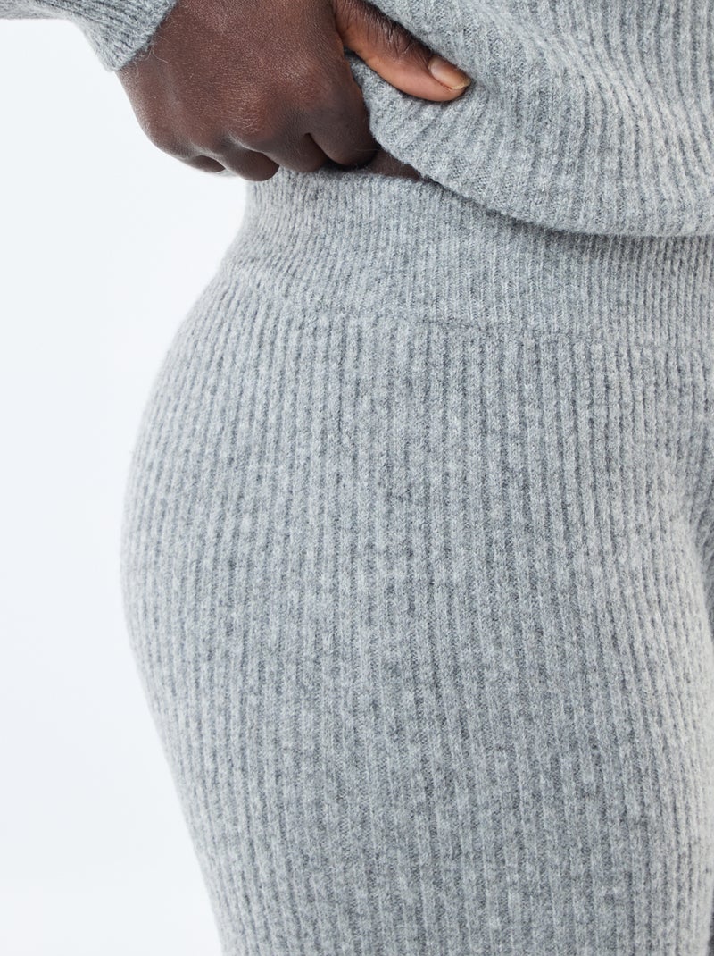 Legging côtelée en matière douce Gris - Kiabi