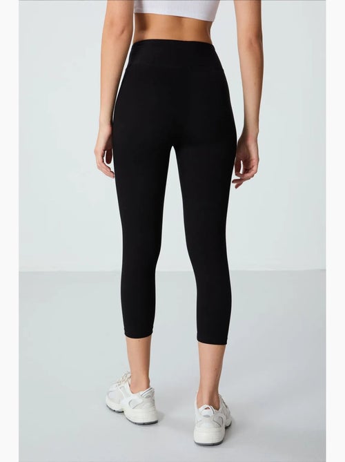 Legging de sport 3/4 à taille haute tommy - Kiabi Legging de sport 3/4 à taille haute tommy - Kiabi