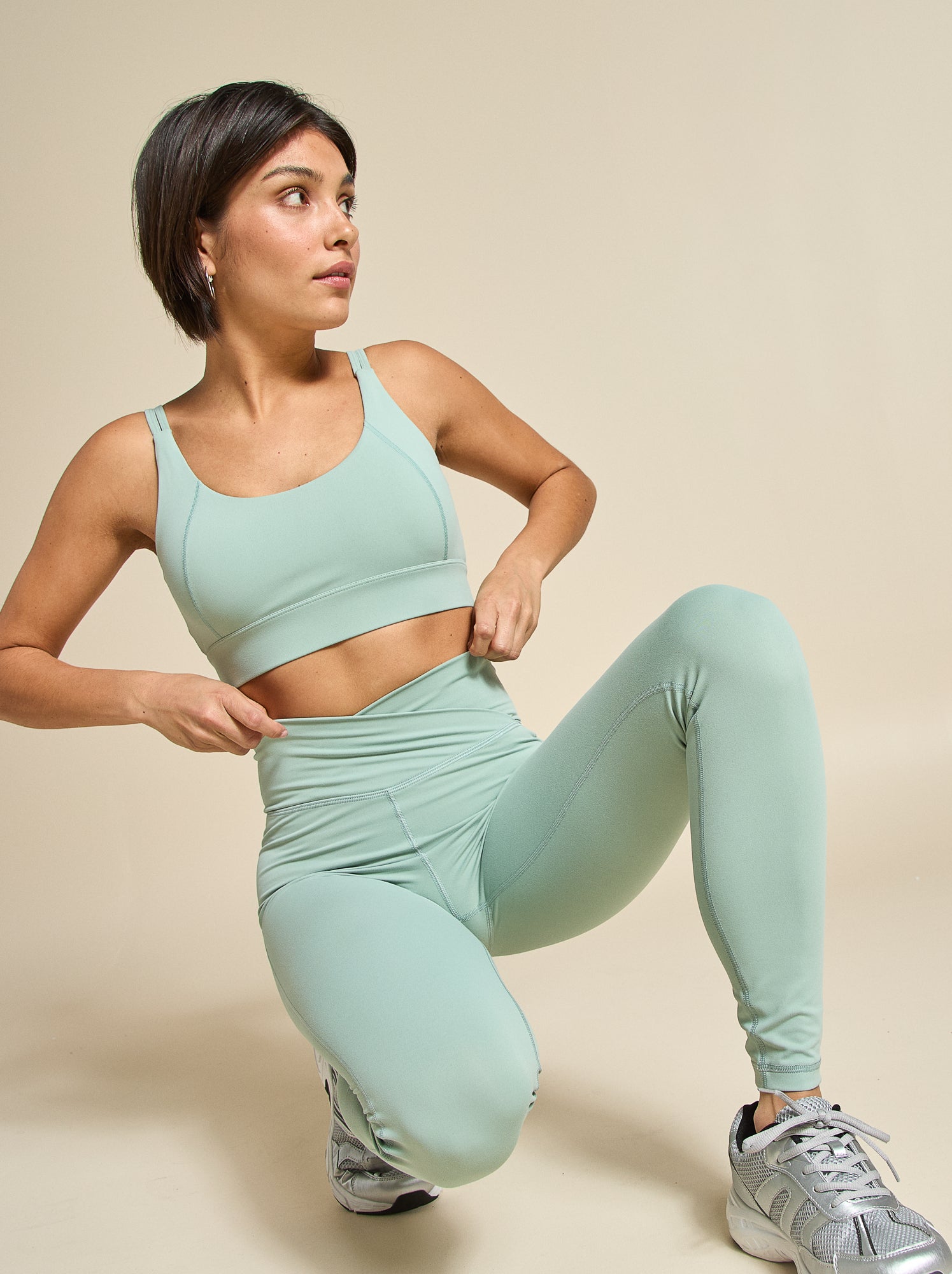 Legging de sport taille twistée - (ekstract)