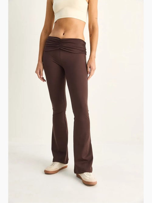 Legging évasé taille haute lucci - Kiabi Legging évasé taille haute lucci - Kiabi