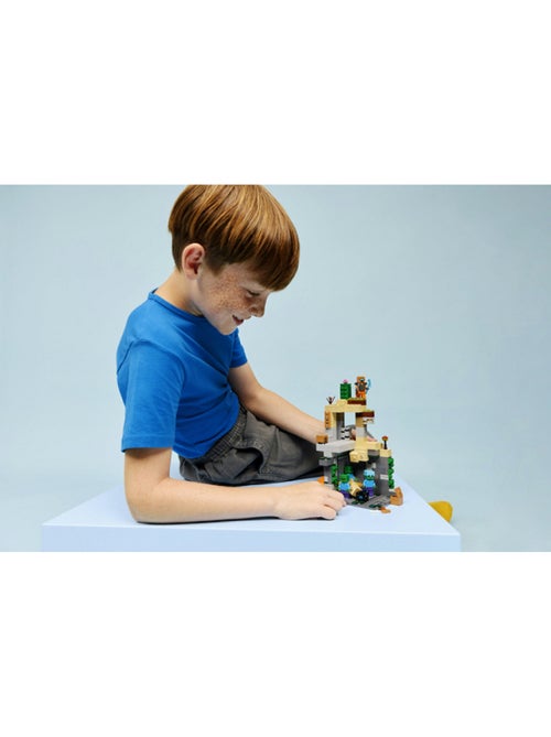 LEGO 21587 - Donjon De Zombies Minecraft - Kiabi