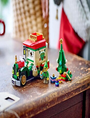 LEGO 40746 - Le camion de livraison du Père Noël, 224 pièces