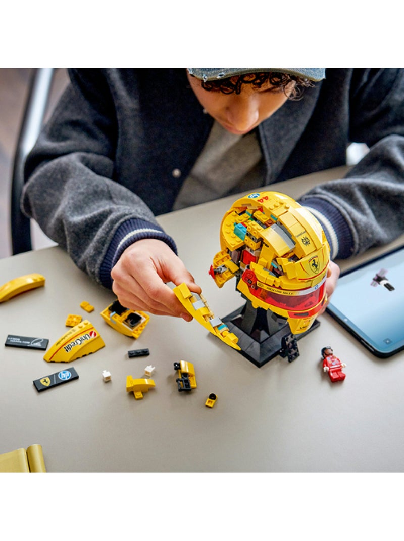 LEGO 43022 - Scuderia Ferrari HP Casque de Lewis Hamilton Rouge - Kiabi