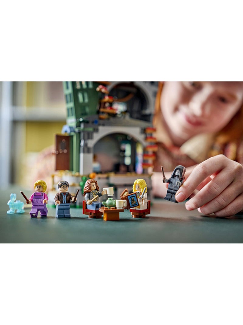 LEGO 76467 - Maison de Luna Lovegood Harry Potter Rouge - Kiabi