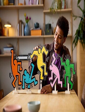 LEGO Art - Keith Haring - Création des Figures Dansantes 31216