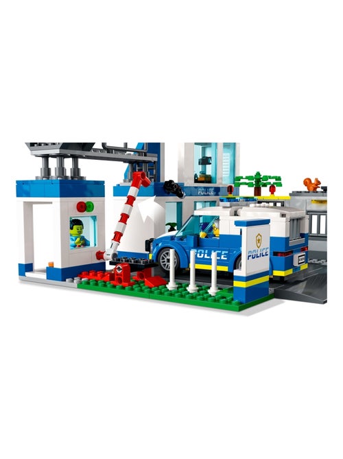 LEGO City - Le commissariat de police - 60316 - Kiabi