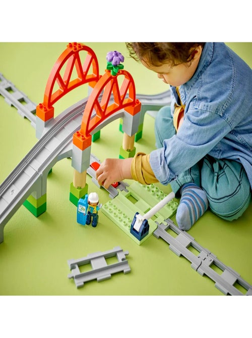 LEGO DUPLO - Set d'extension : Les rails et le pont du train - 10426 - Kiabi