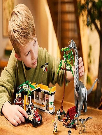 LEGO Jurassic World - La poursuite épique du vélociraptor et du titanosaure - 76973