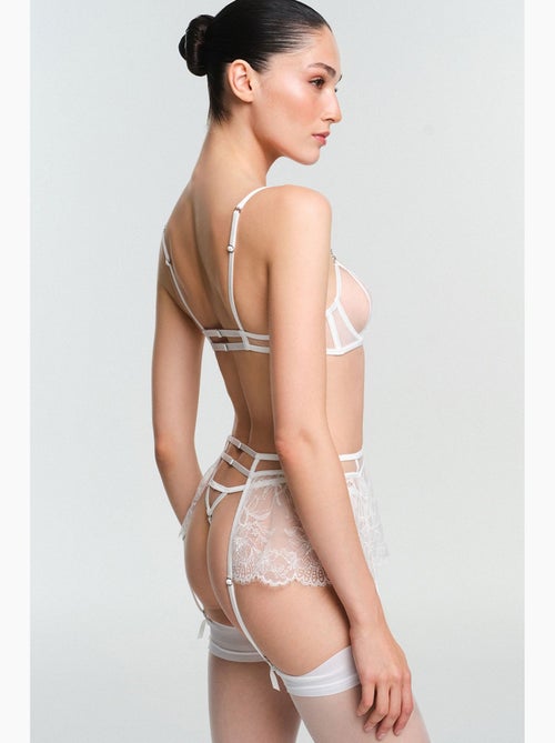 Lilya fendue soutien-gorge à armatures en dentelle penti - Kiabi Lilya fendue soutien-gorge à armatures en dentelle penti - Kiabi