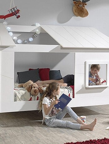 Lit cabane avec façade et fenêtre imitation bois HENRIK