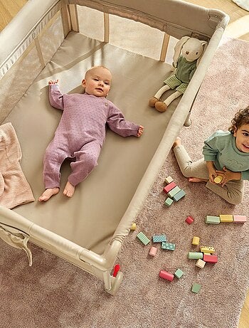 Lit parapluie 3en1 LIONELO Laura - Parc bébé - Matelas haute densité - Roulettes - 0-36 mois