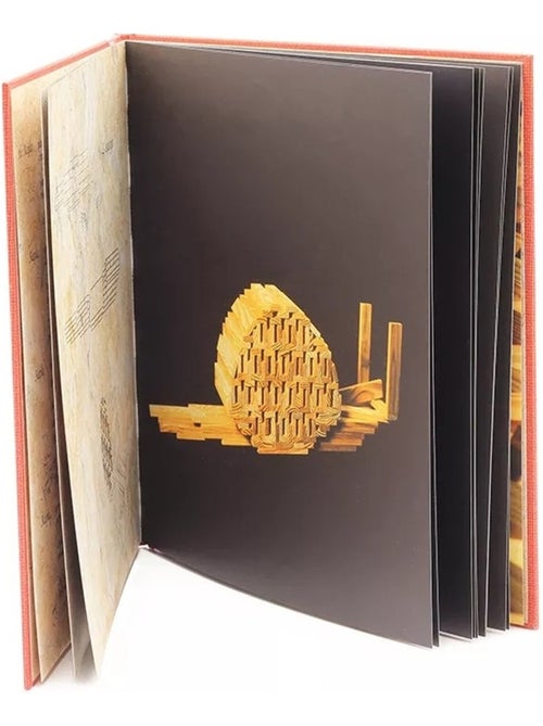 Livre d'Art rouge Bâtisseurs en herbe - Kiabi