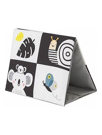 Livre en tissu miroir en chevalet