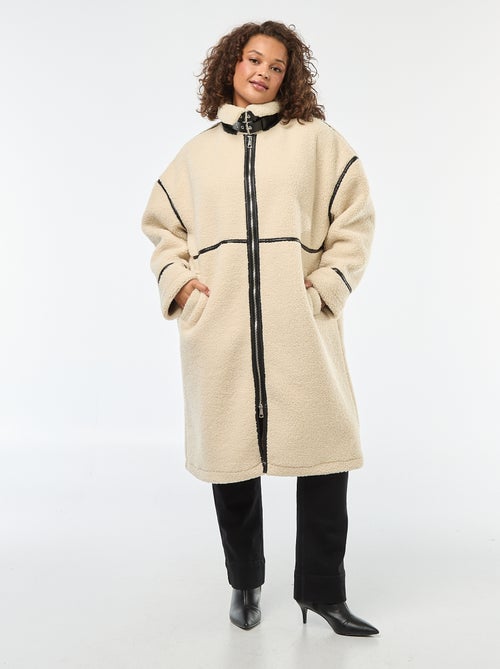 Long manteau en fausse laine avec empiècements en simili - Kiabi