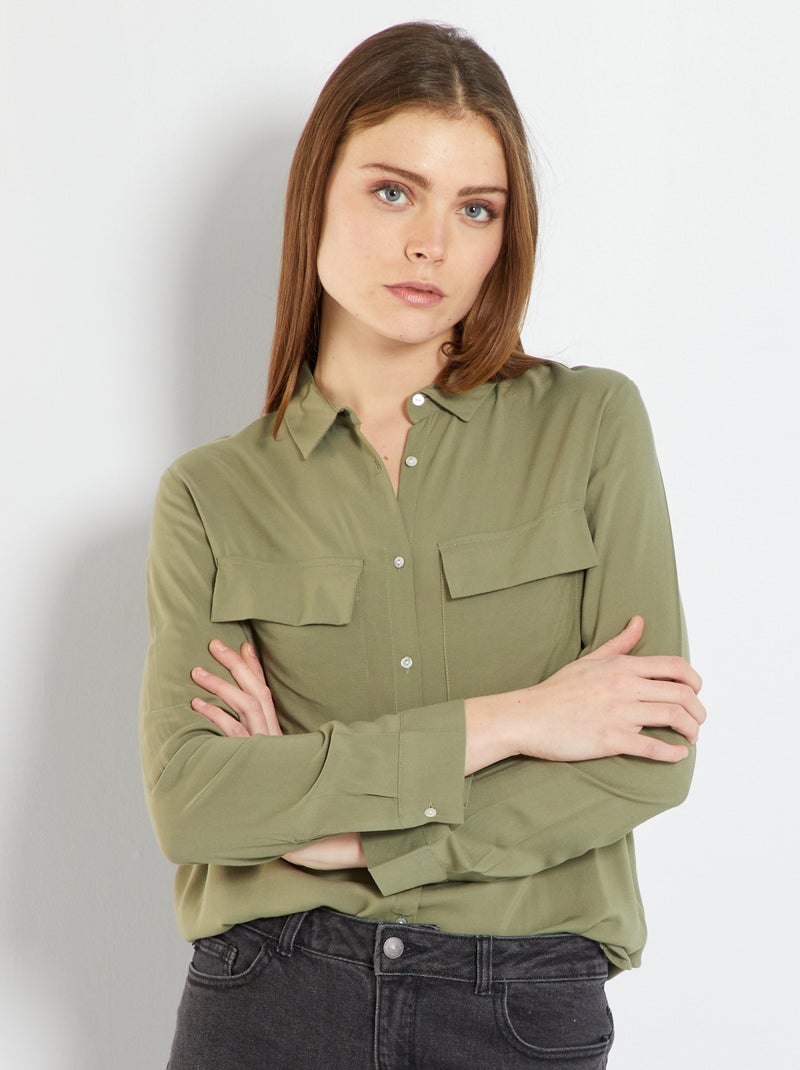 Longue chemise kaki - Kiabi