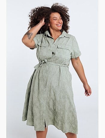 Longue robe chemise en coton unie et brodée