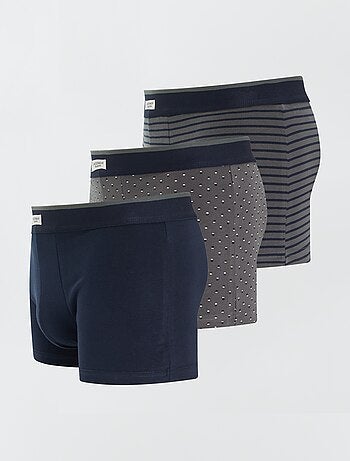 Lot 3 boxers stretch