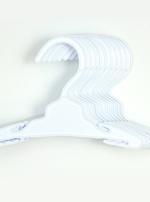 Lot de 10 cintres pour poupées - Kiabi