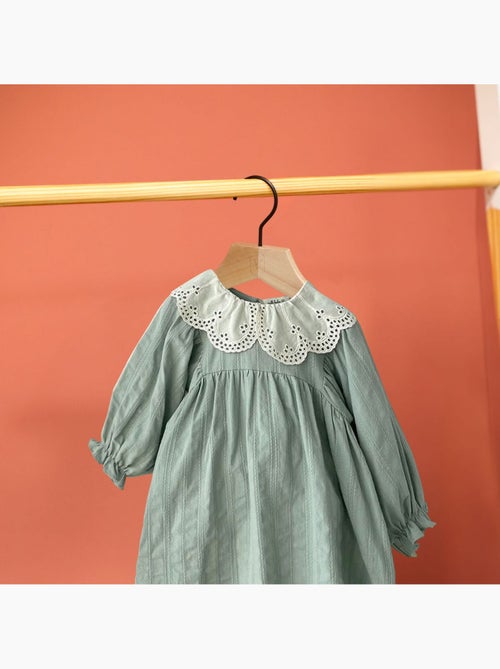 Lot de 10 cintres pour vêtements enfant premium avec crochet pivotant à 360° - Vivezen - Kiabi Lot de 10 cintres pour vêtements enfant premium avec crochet pivotant à 360° - Vivezen - Kiabi
